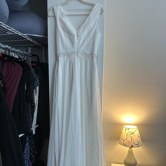 Ivory Jumpsuit/Pansuit V-neck Sleeveless (from Missacc.com) - Picture 5 of 8